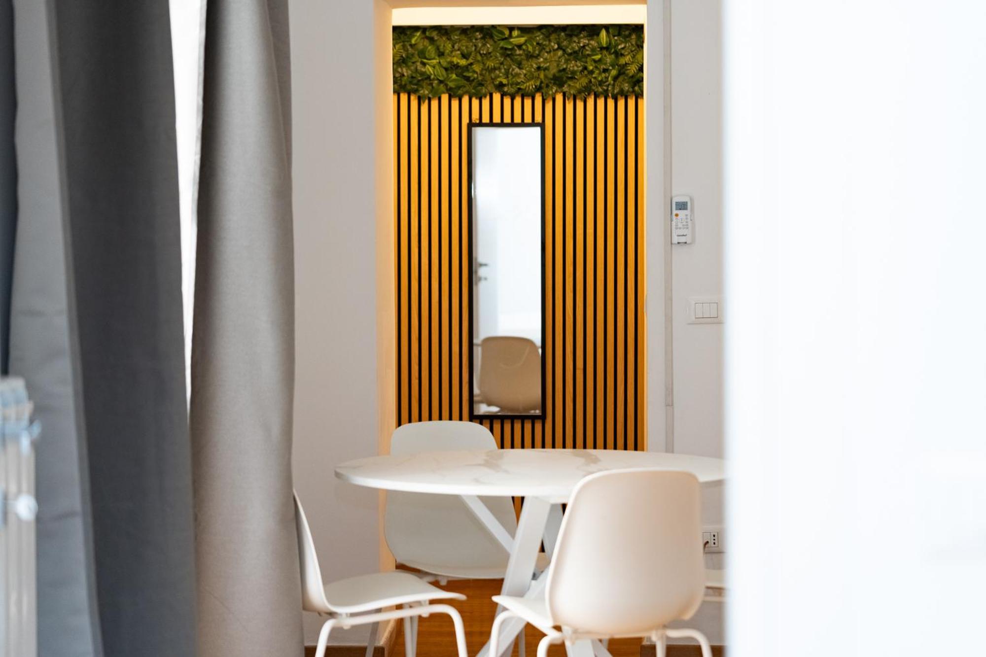 Home Smart Rent Appartamento Nei Pressi Di Via Toledo 2 Camere Da Letto Neapel Exterior foto